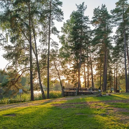 Saarjaerve Puhkemaja 16-le 4 Magamistuba Hébergement de vacances